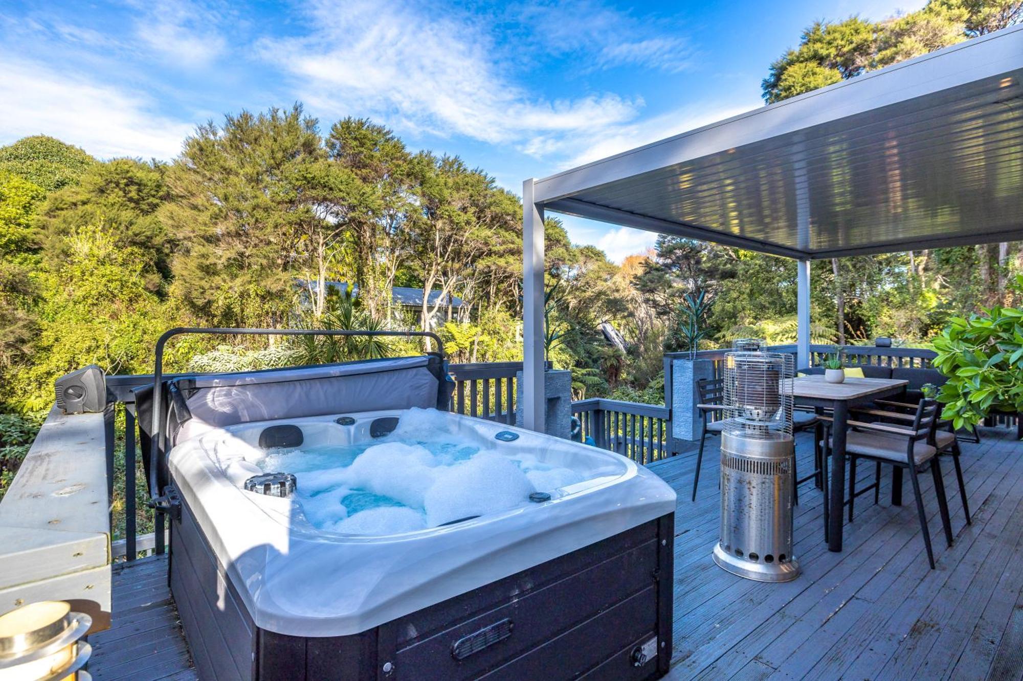 Island Sanctuary - Waiheke Holiday Home Ostend Eksteriør bilde